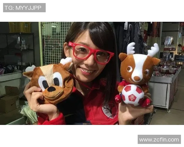 足球明星挑战皮蛋美食大作战趣味视频合集